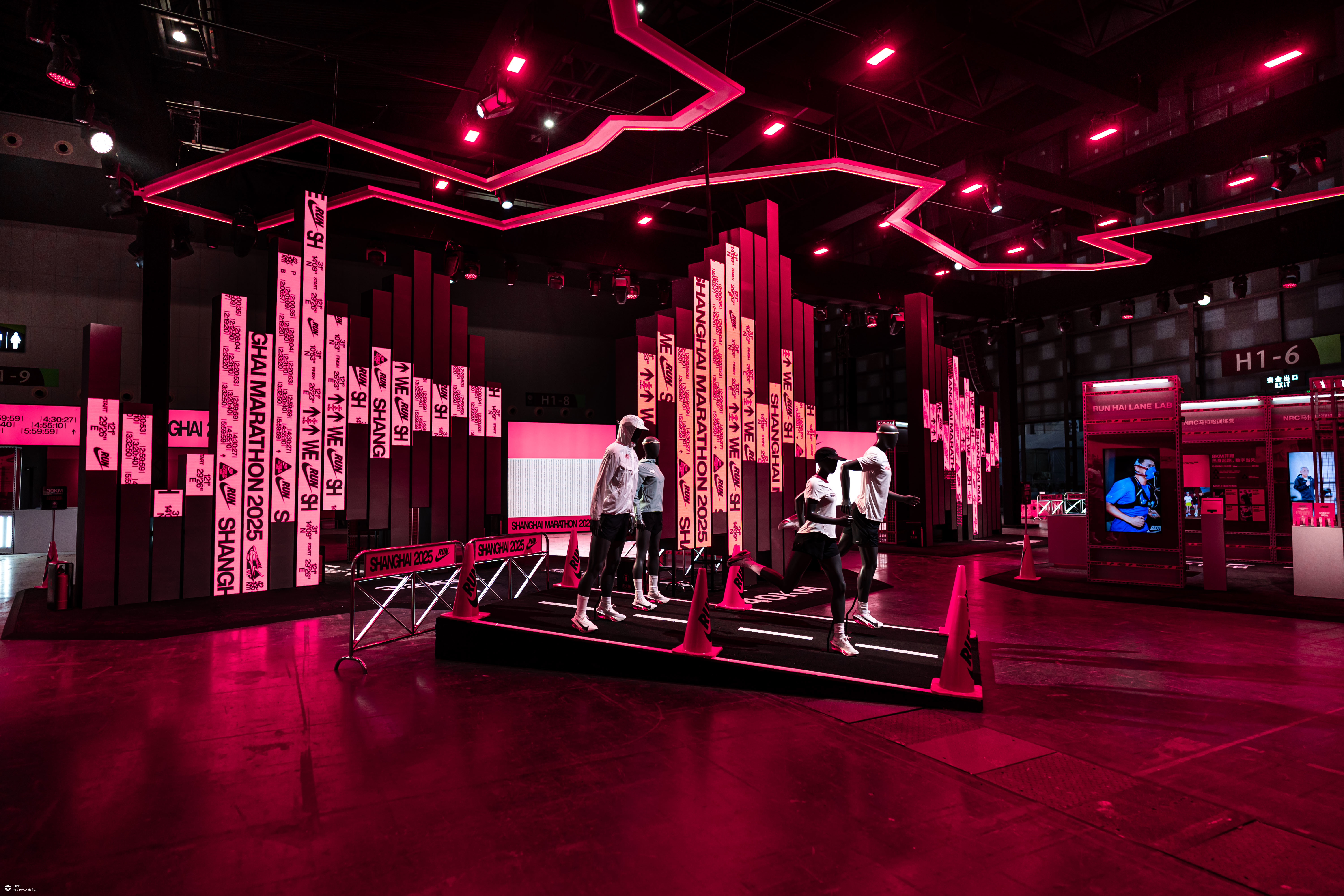 上海马拉松NIKE展台