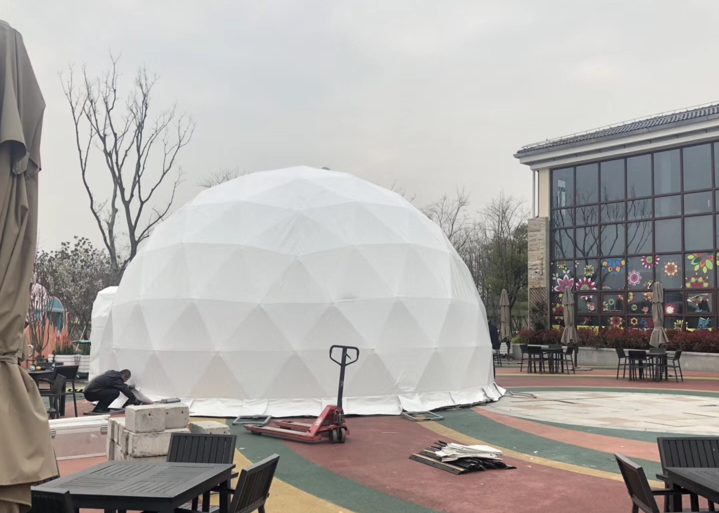 骨架球幕影院：360度环球影院设备