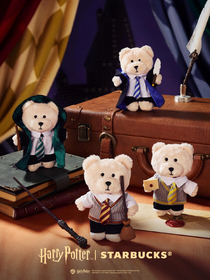 星巴克在冬日开启魔法盛典