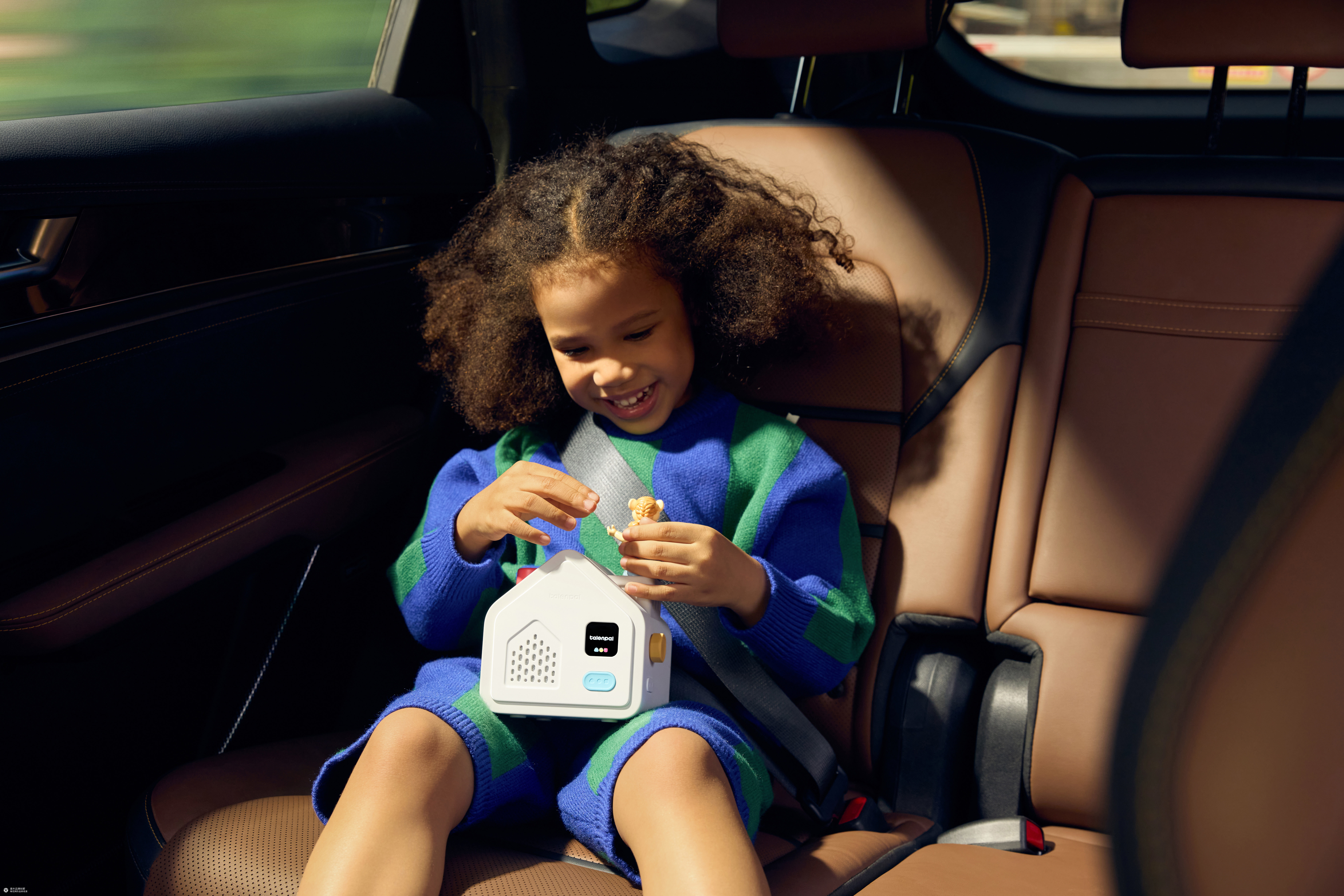 商业摄影 | 倍思-Talenpal儿童故事机